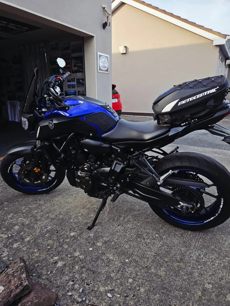 YAMAHA MT 07 2019 (Lots of Extras!) - Image 3