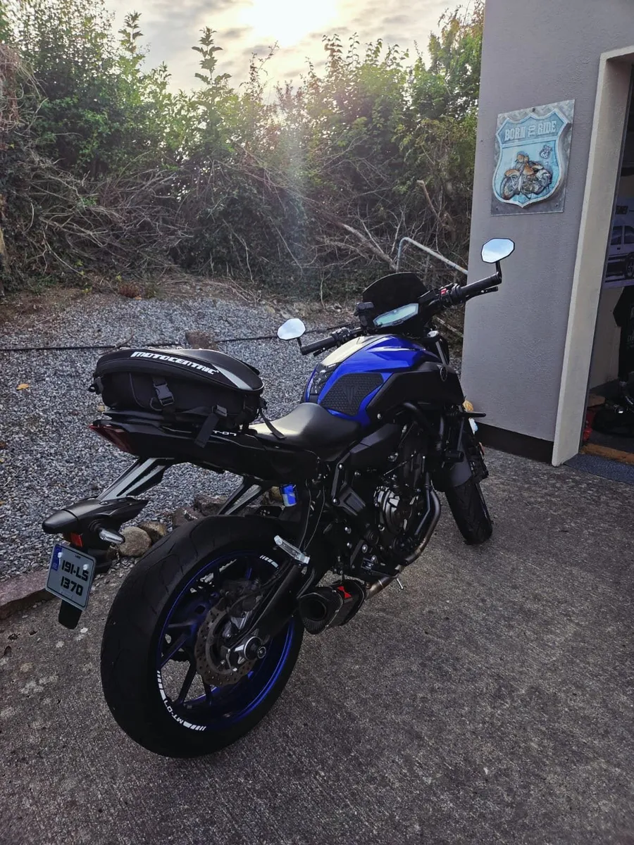 YAMAHA MT 07 2019 (Lots of Extras!) - Image 4