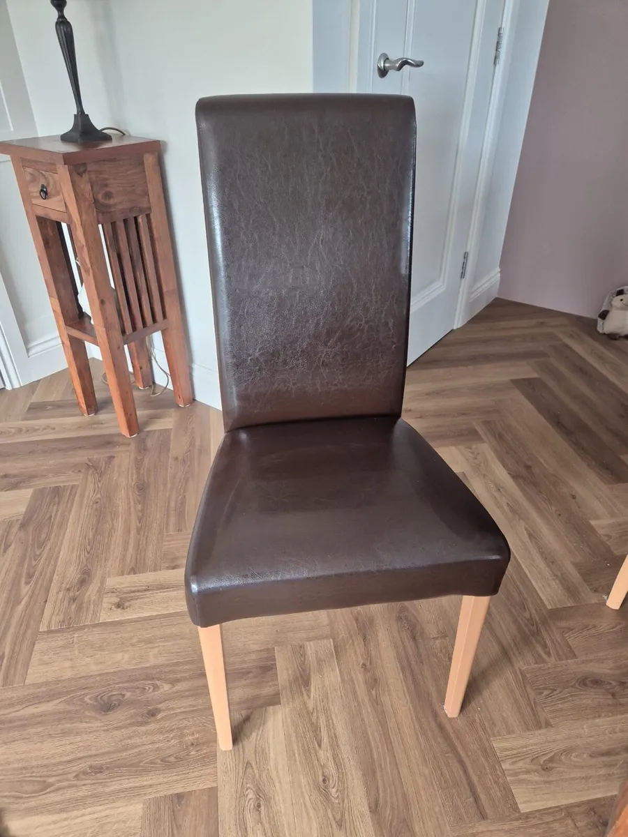 Kitchen Table & Chairs - Image 3
