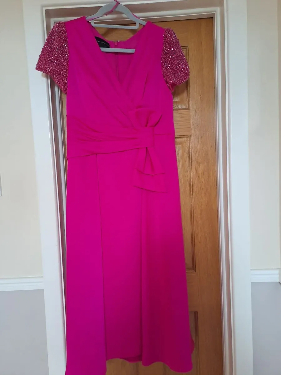 Mother of the bride/groom dress - Image 1