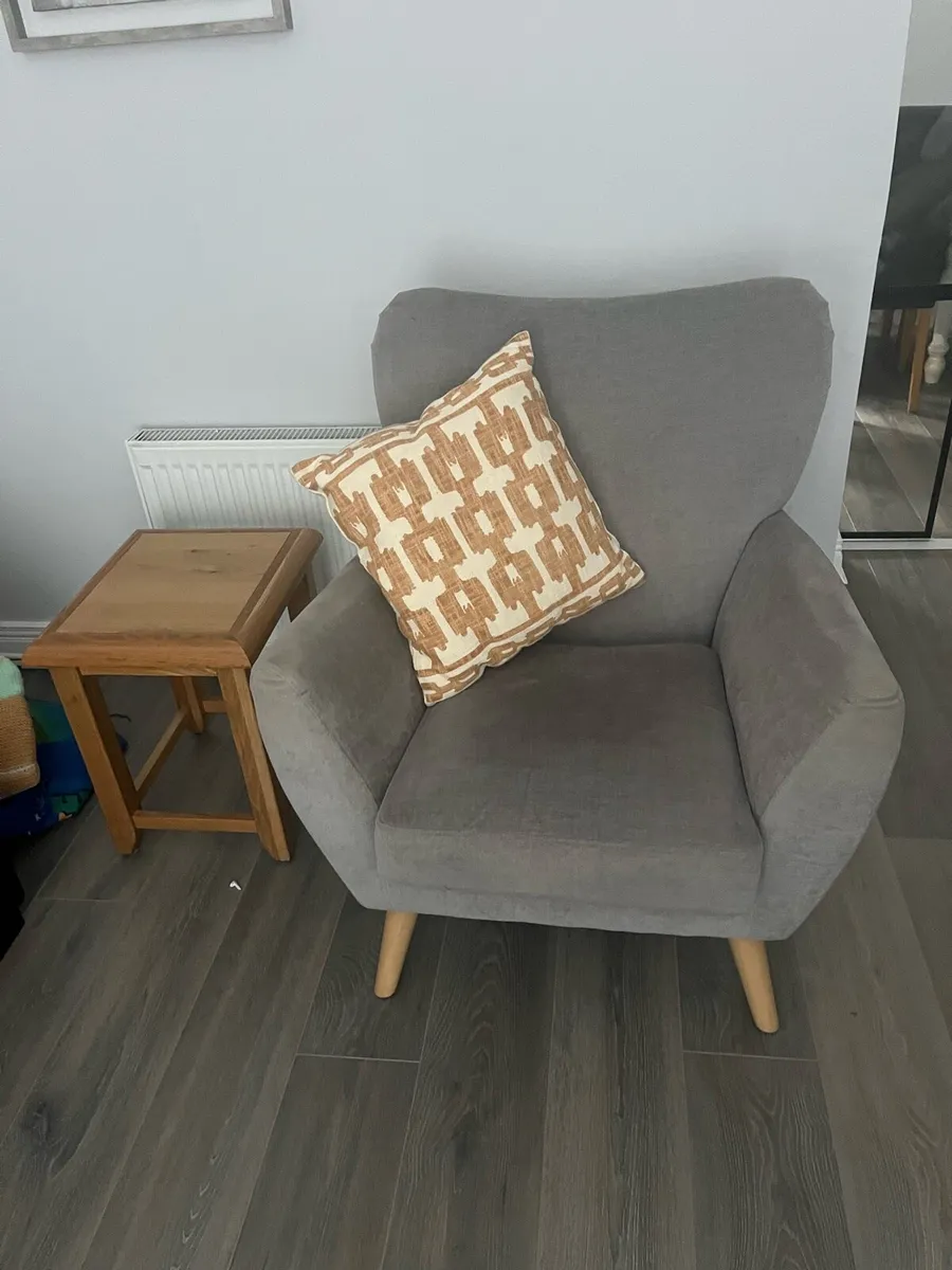 Arm chair