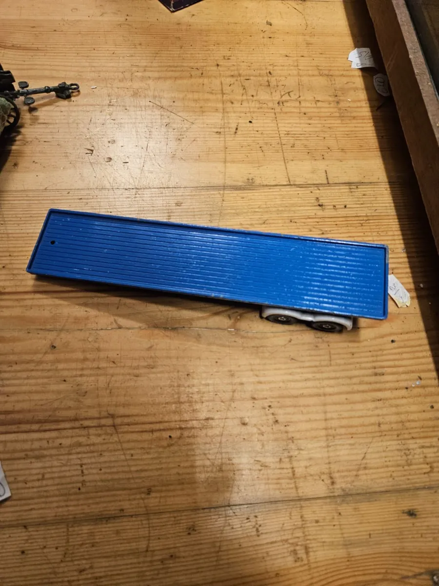 Corgi Trailer - Image 1