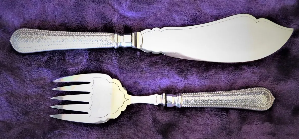 Fish Serving Set - Image 4