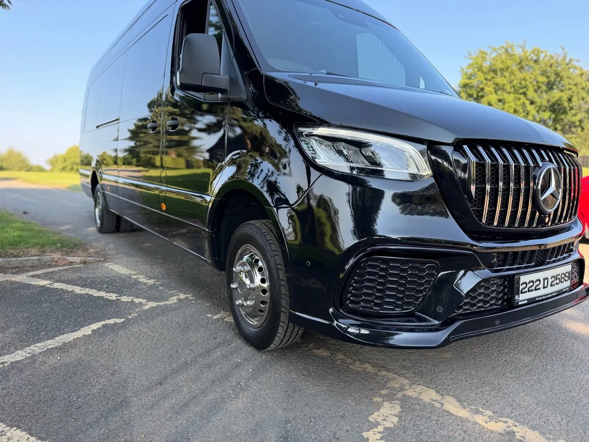Mercedes Sprinter 2022 V6 Auto - Image 3