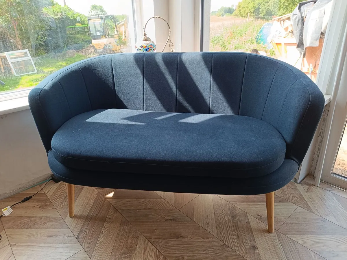 Couch - Image 3