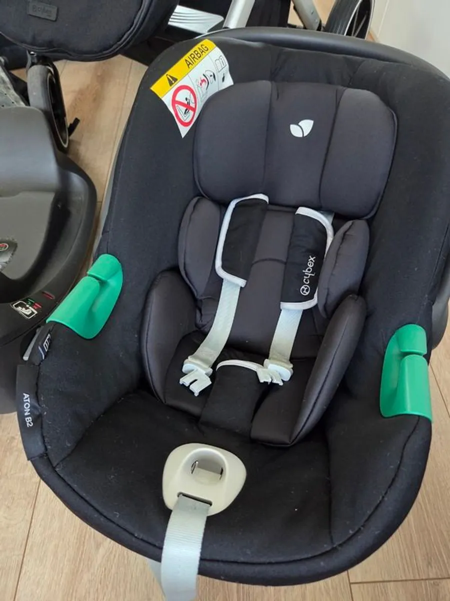 Cybex Balios Travel System - Image 3