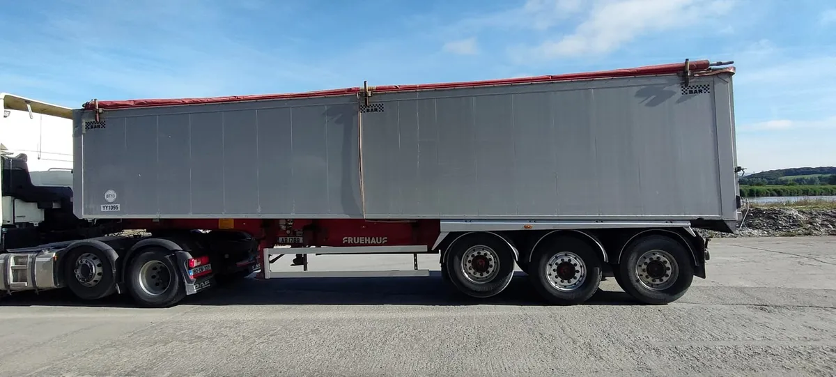 2012 Fruehauf Bulk Tipping Trailer - Image 4