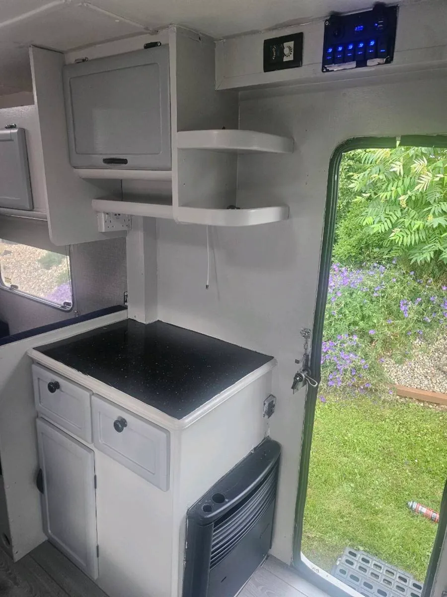Motorhome - Image 2