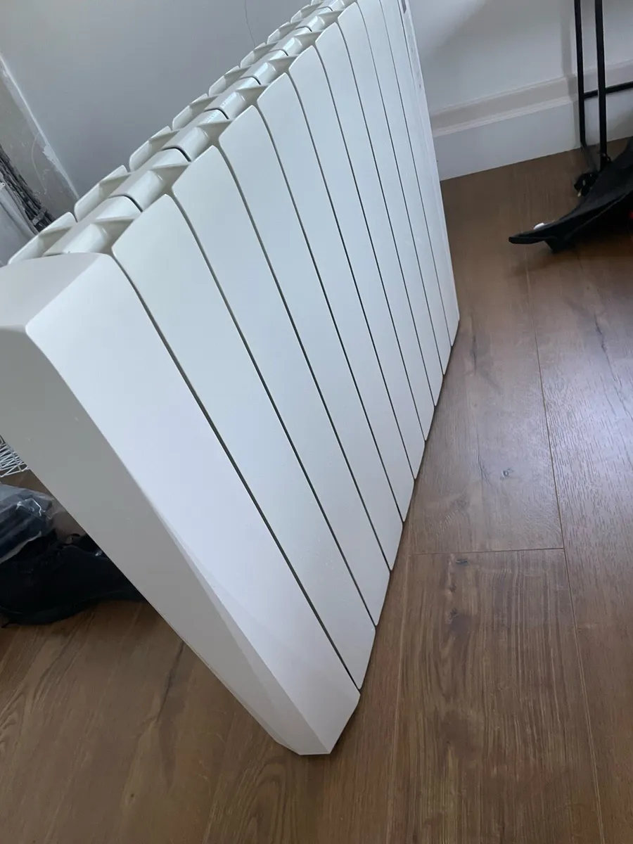 A excellent radiator in excellent condition - Image 4