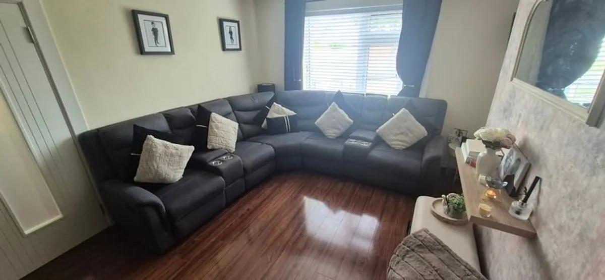 Sofa for sale - Image 1