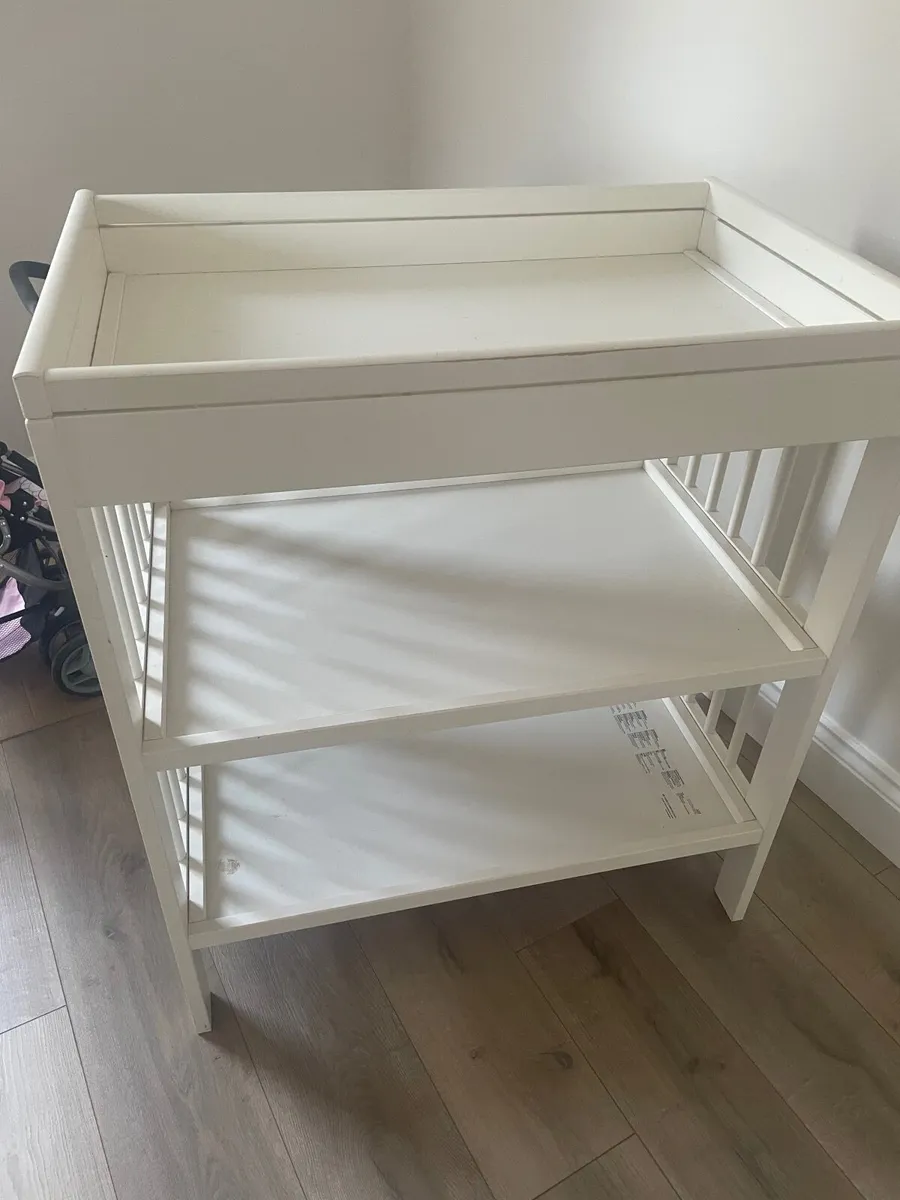 IKEA changing table - Image 4