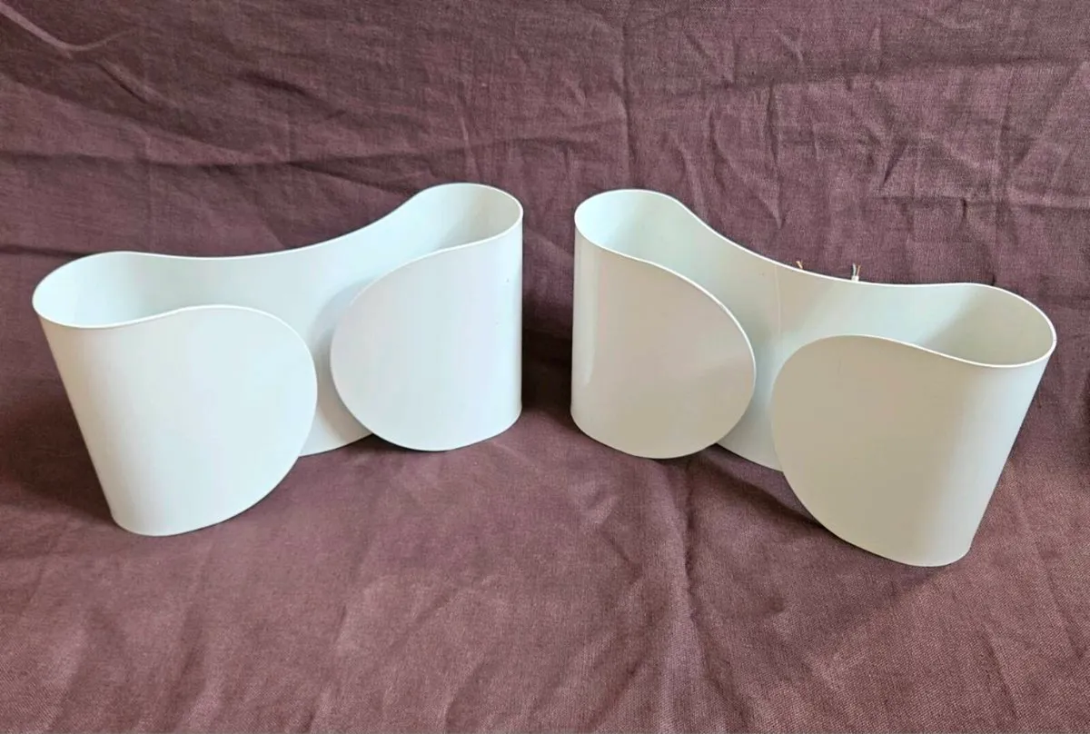 Vintage Flos Foglio Wall Lights - Vintage Lighting - Image 1
