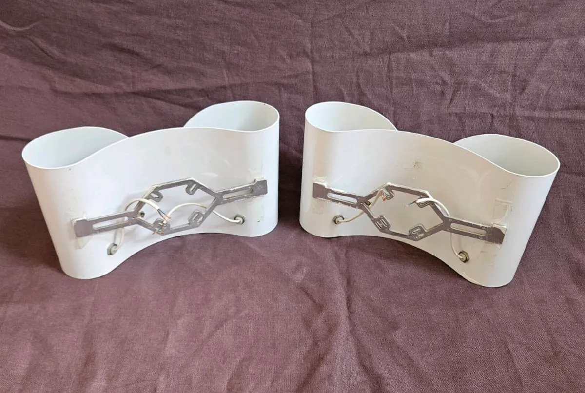 Vintage Flos Foglio Wall Lights - Vintage Lighting - Image 2
