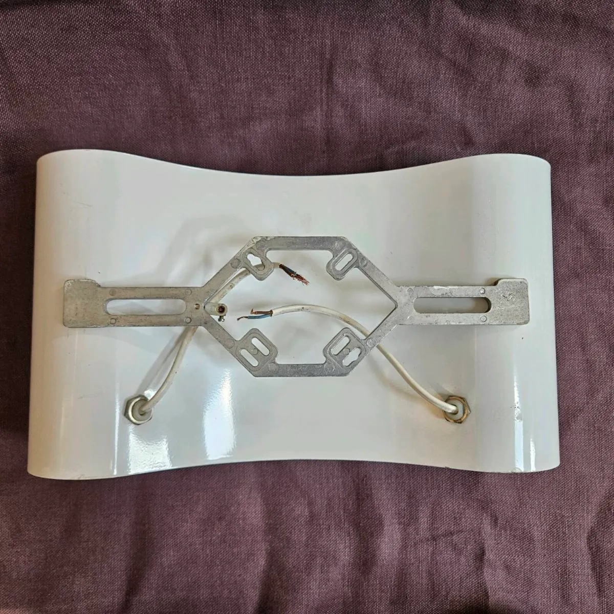 Vintage Flos Foglio Wall Lights - Vintage Lighting - Image 3