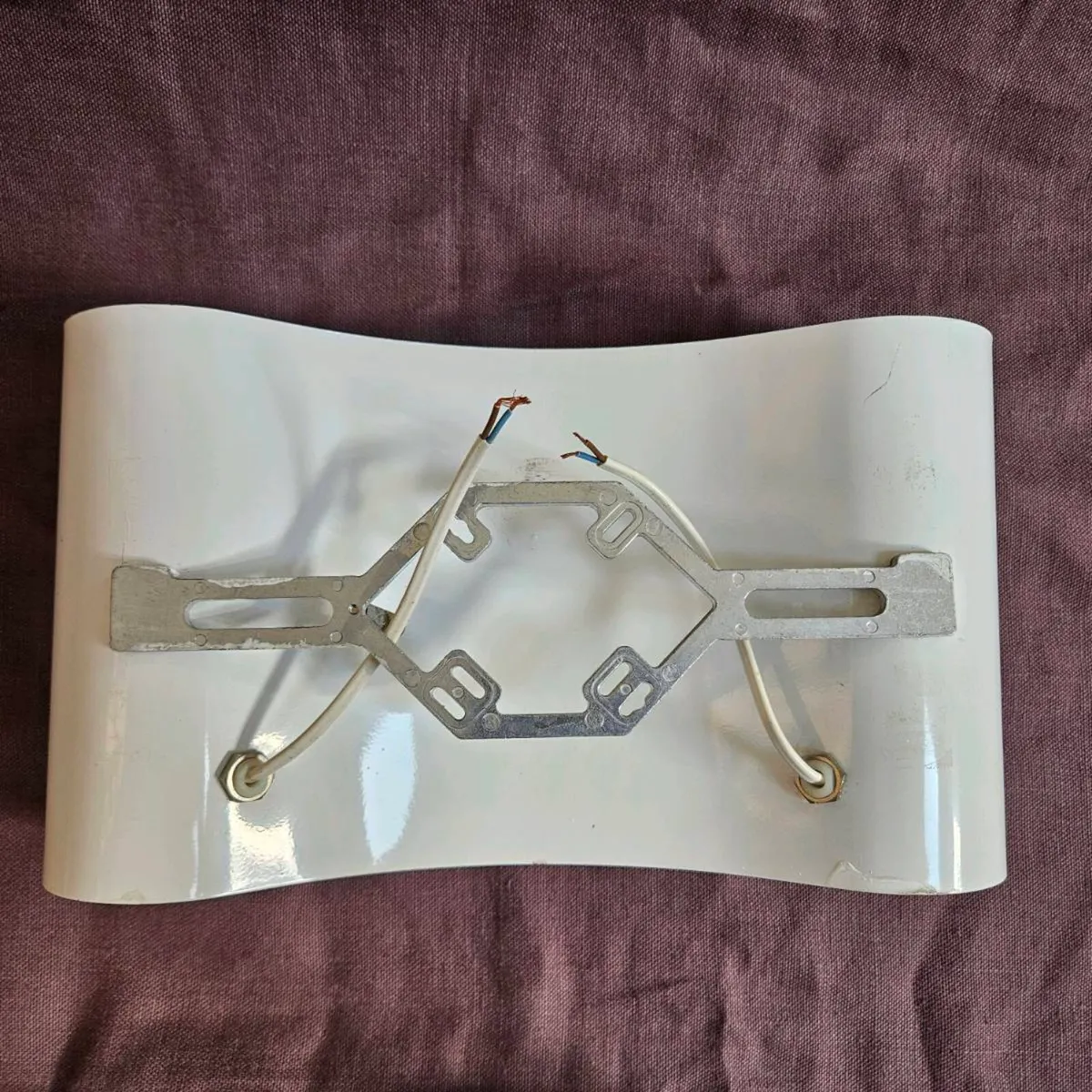 Vintage Flos Foglio Wall Lights - Vintage Lighting - Image 4
