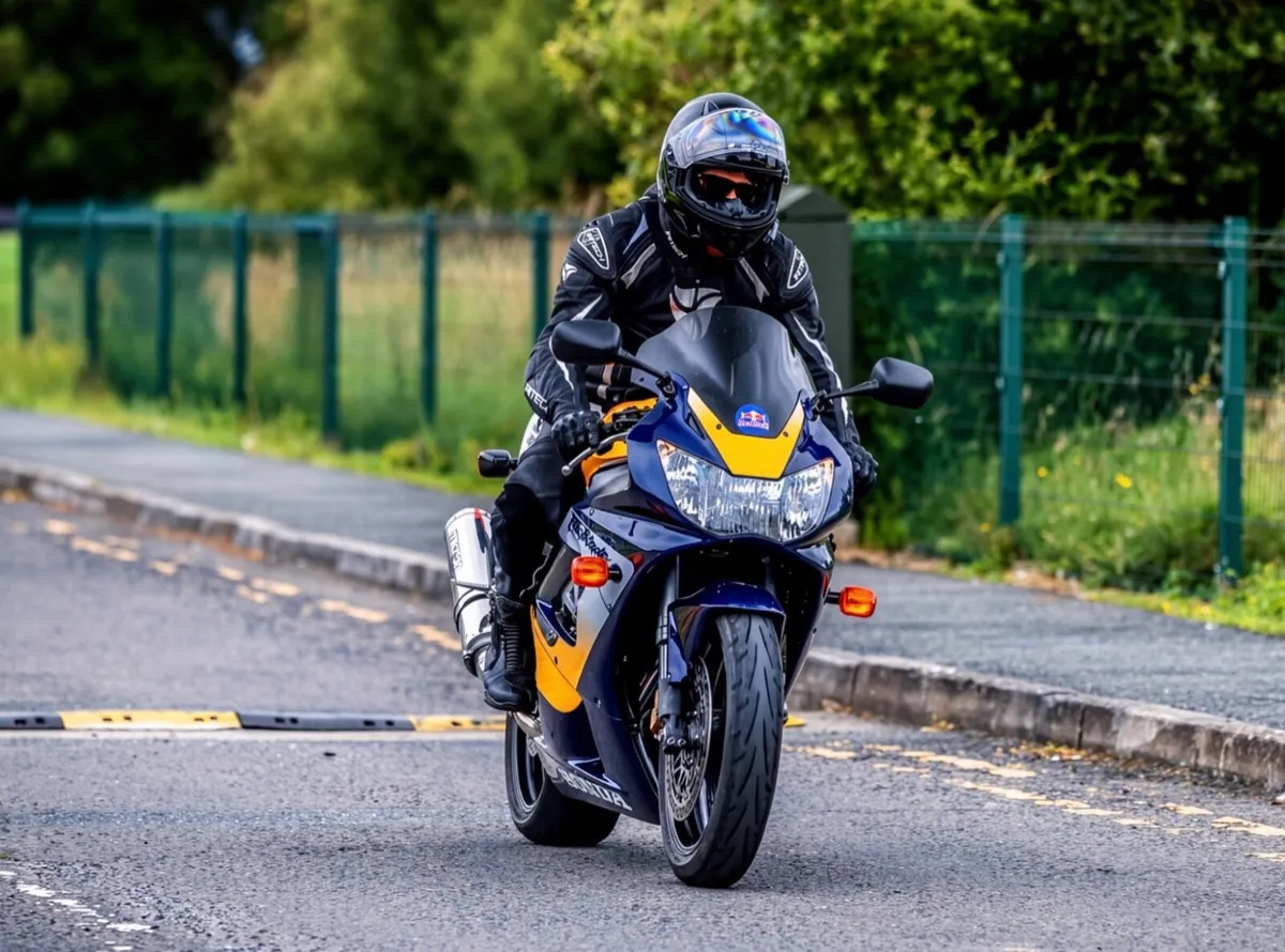 Honda Fireblade CBR 929rr - Image 1