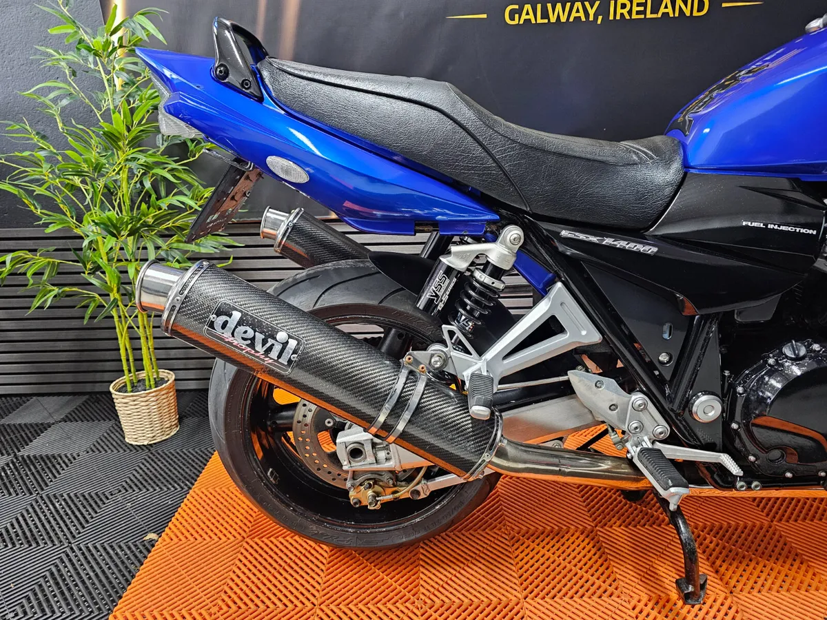 Suzuki GSX 1400 - Image 3