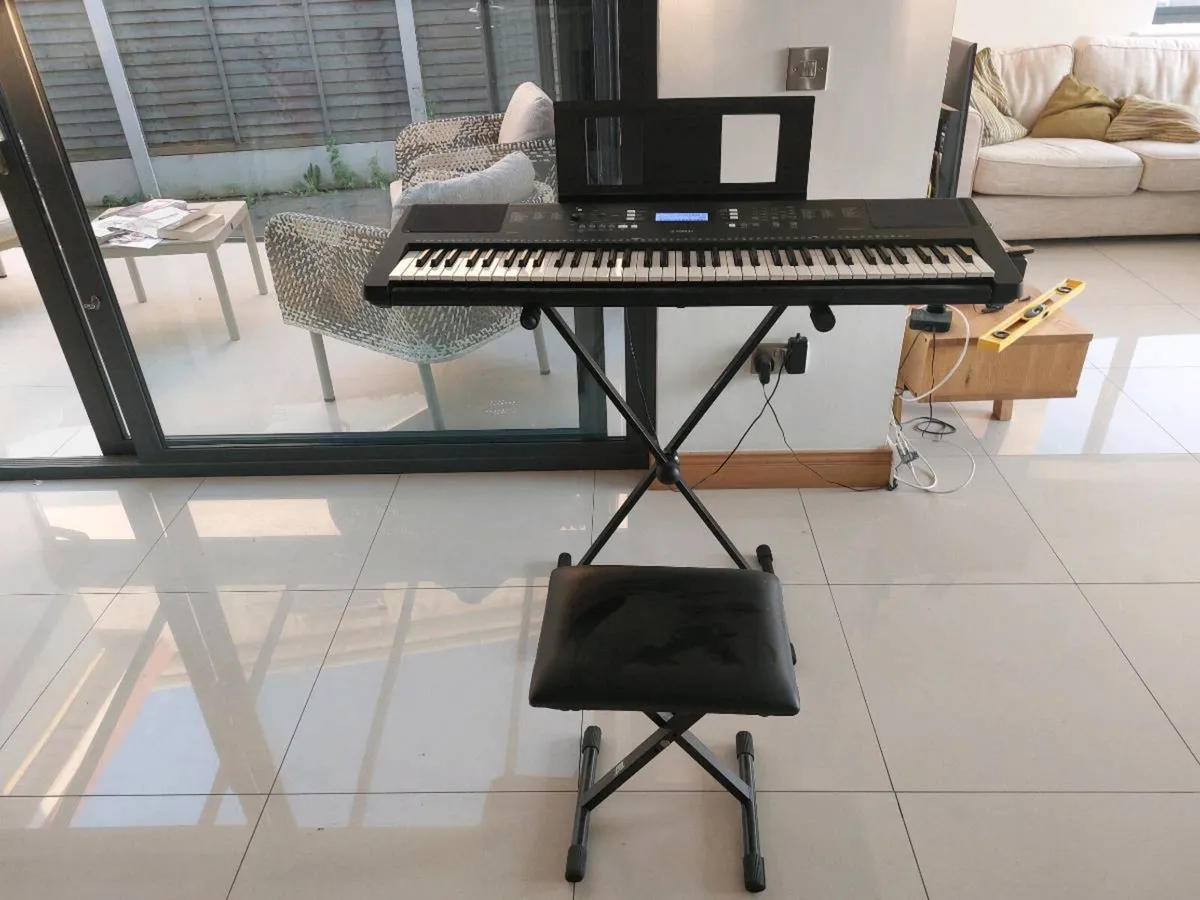 Yamaha PSR-EW310 keyboard - Image 3