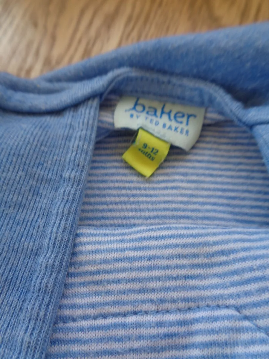 Ted Baker 2 Piece Baby Set for Sale - Image 3
