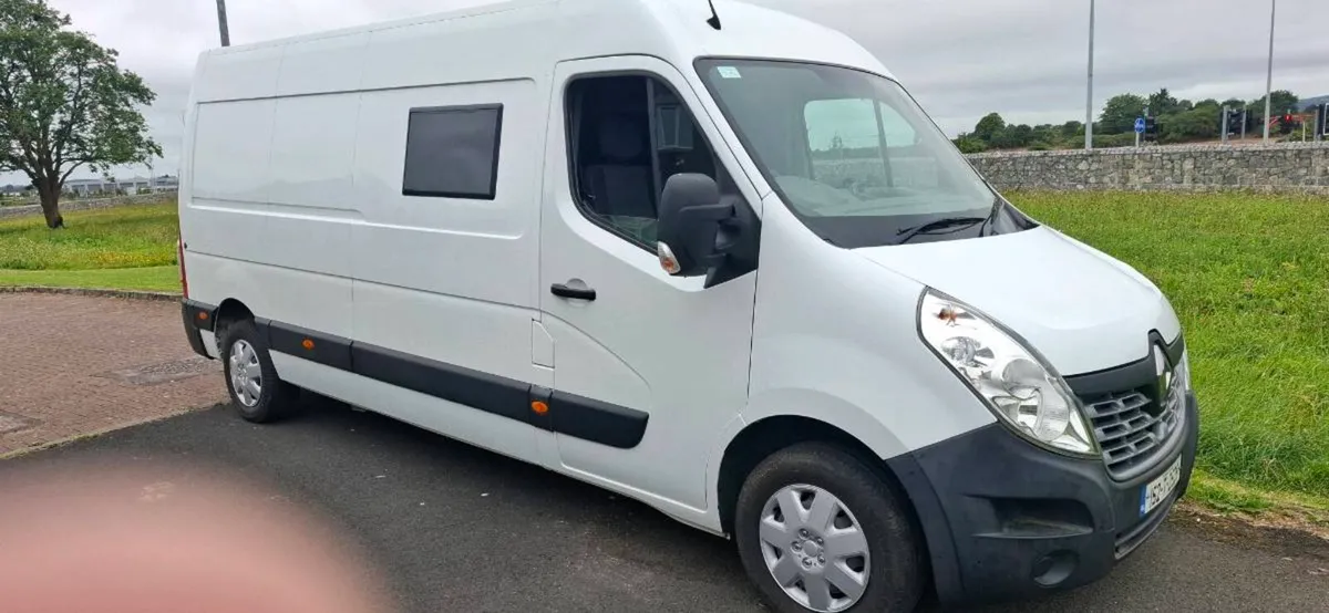 152 renault master camper van - Image 2