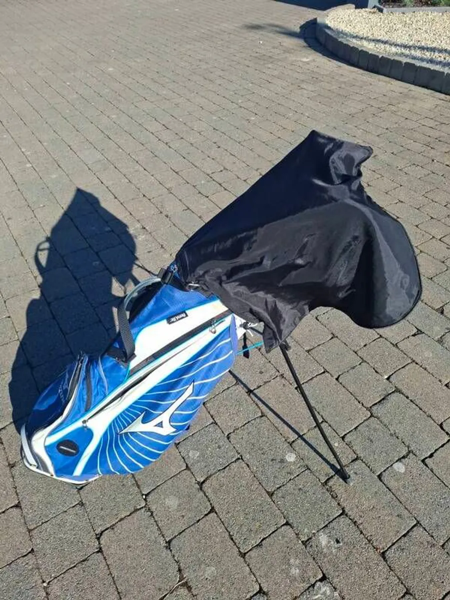 Mizuno Carry/stand golf bag - Image 1