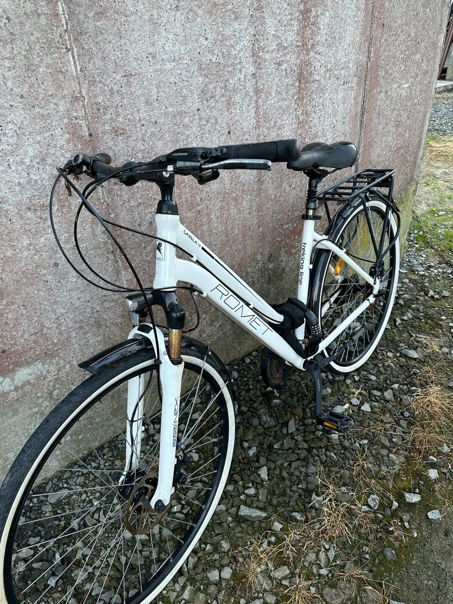 Ladies Bicycle - Image 2