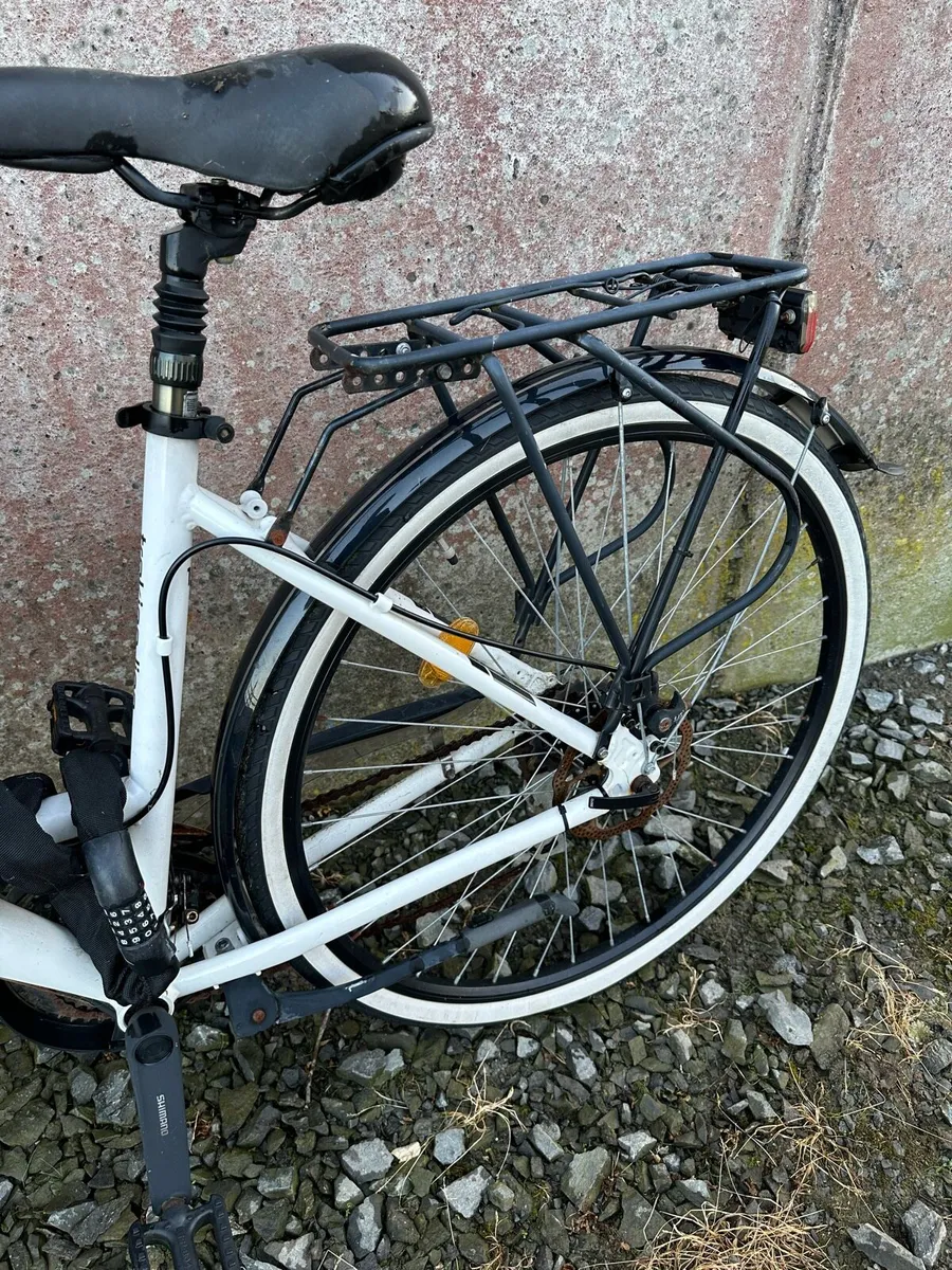 Ladies Bicycle - Image 4