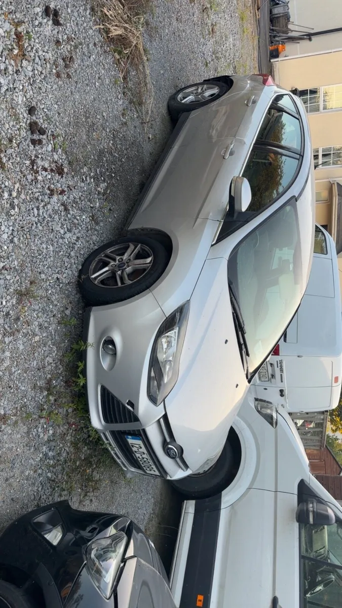 2012 focus - Image 2
