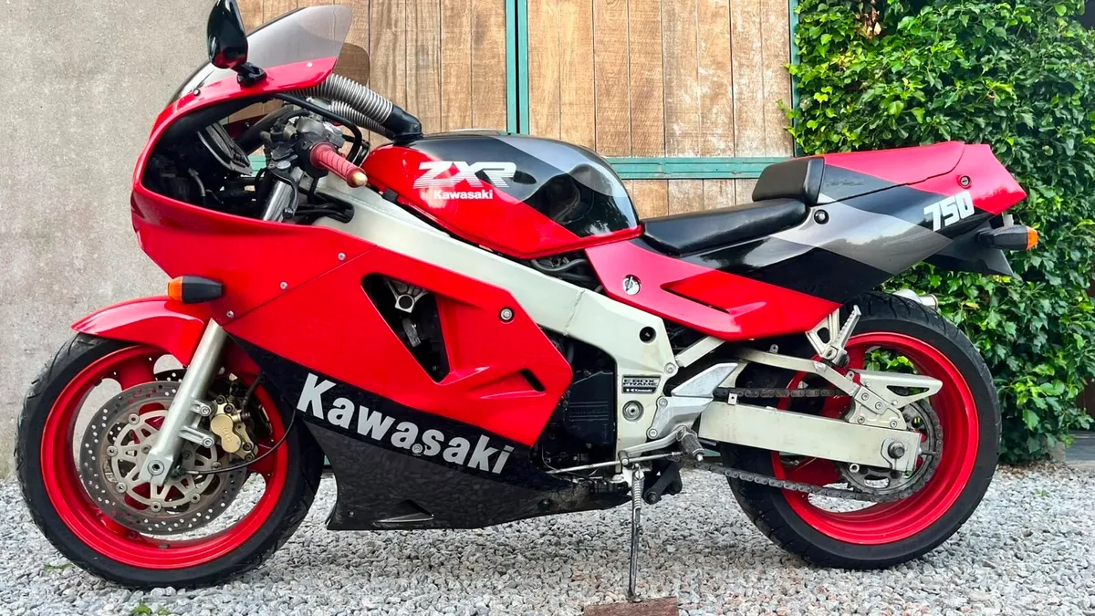 ZXR 750 H1 - Image 1