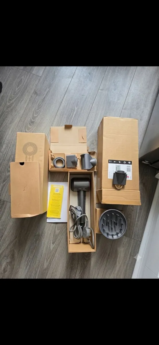 Dyson Supersonic Hair Dryer - Image 3
