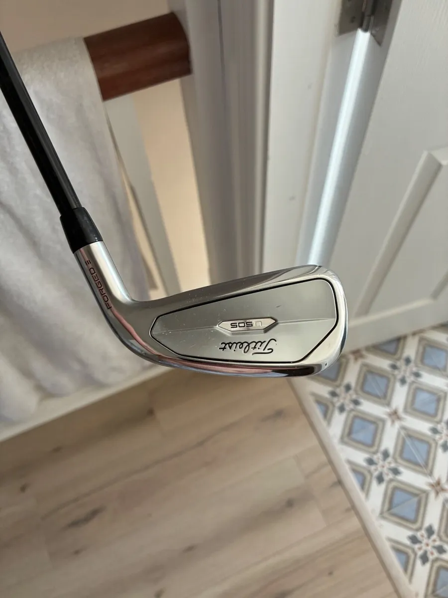 Titleist U505 3G HZRDUS 80 Utility Iron 3 Right Ha - Image 1