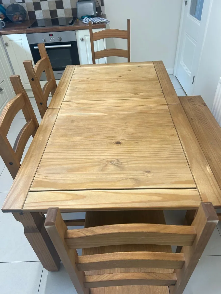 Kitchen Table and Chairs - Image 1