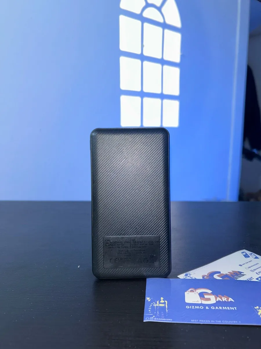 TRUST 10000mAh Powerbank - Image 2