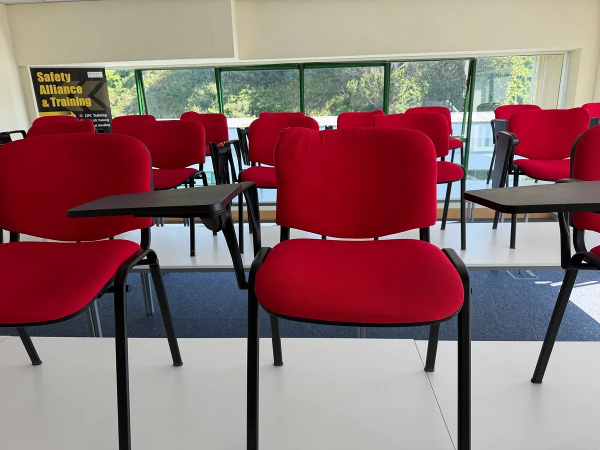 Classrooms Chairs - Image 1