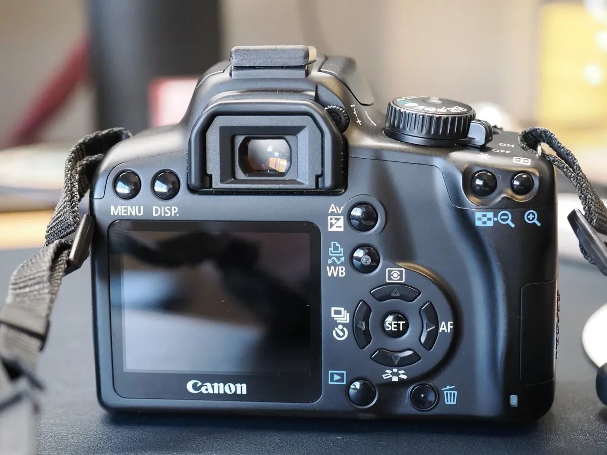 Canon 1000D DSLR kit - Image 4