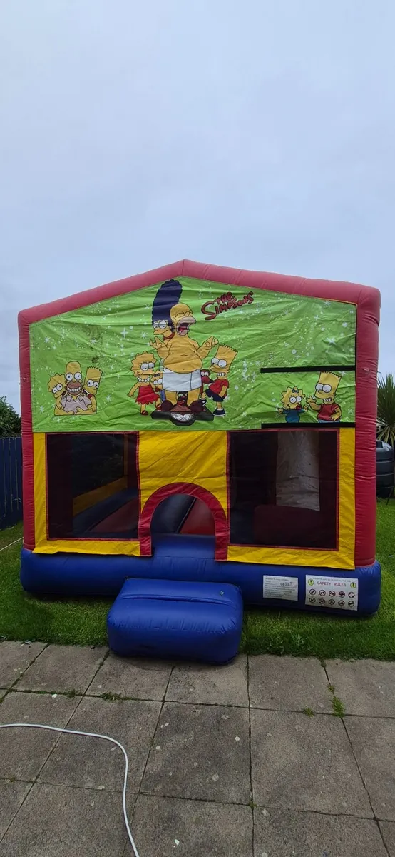 Bouncy castle - Image 1