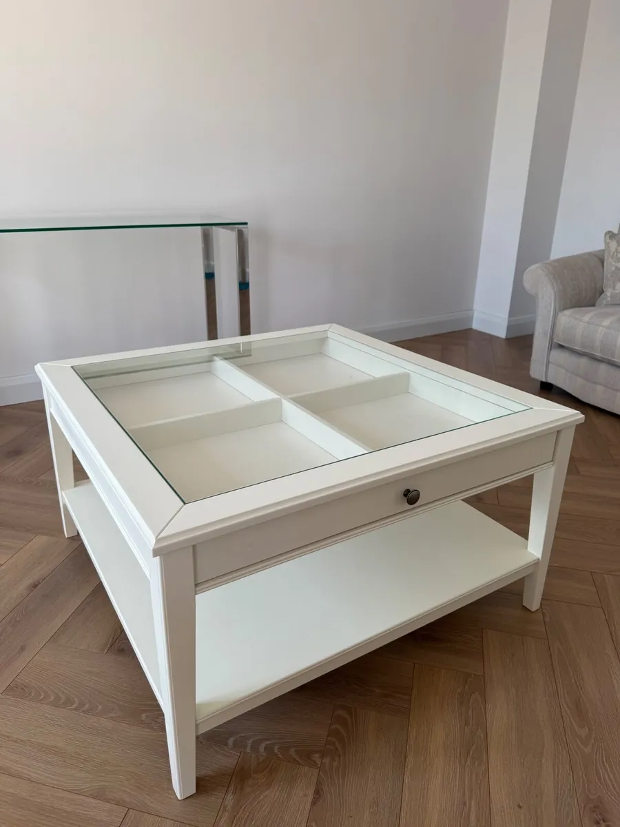 Coffee table - Image 1