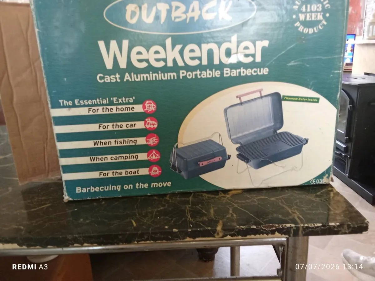 Cast aluminum portable barbecue - Image 1