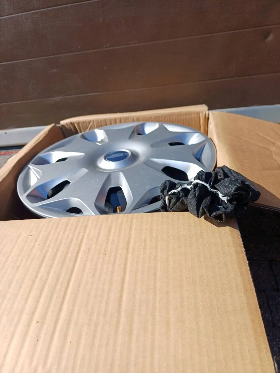 New Genunie 17 in  OEM set of Ford Transit Connect - Image 4