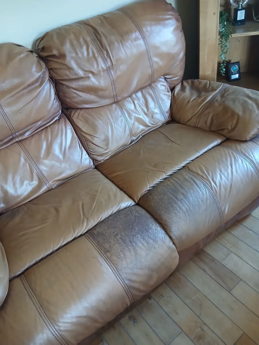 Couch - Image 3