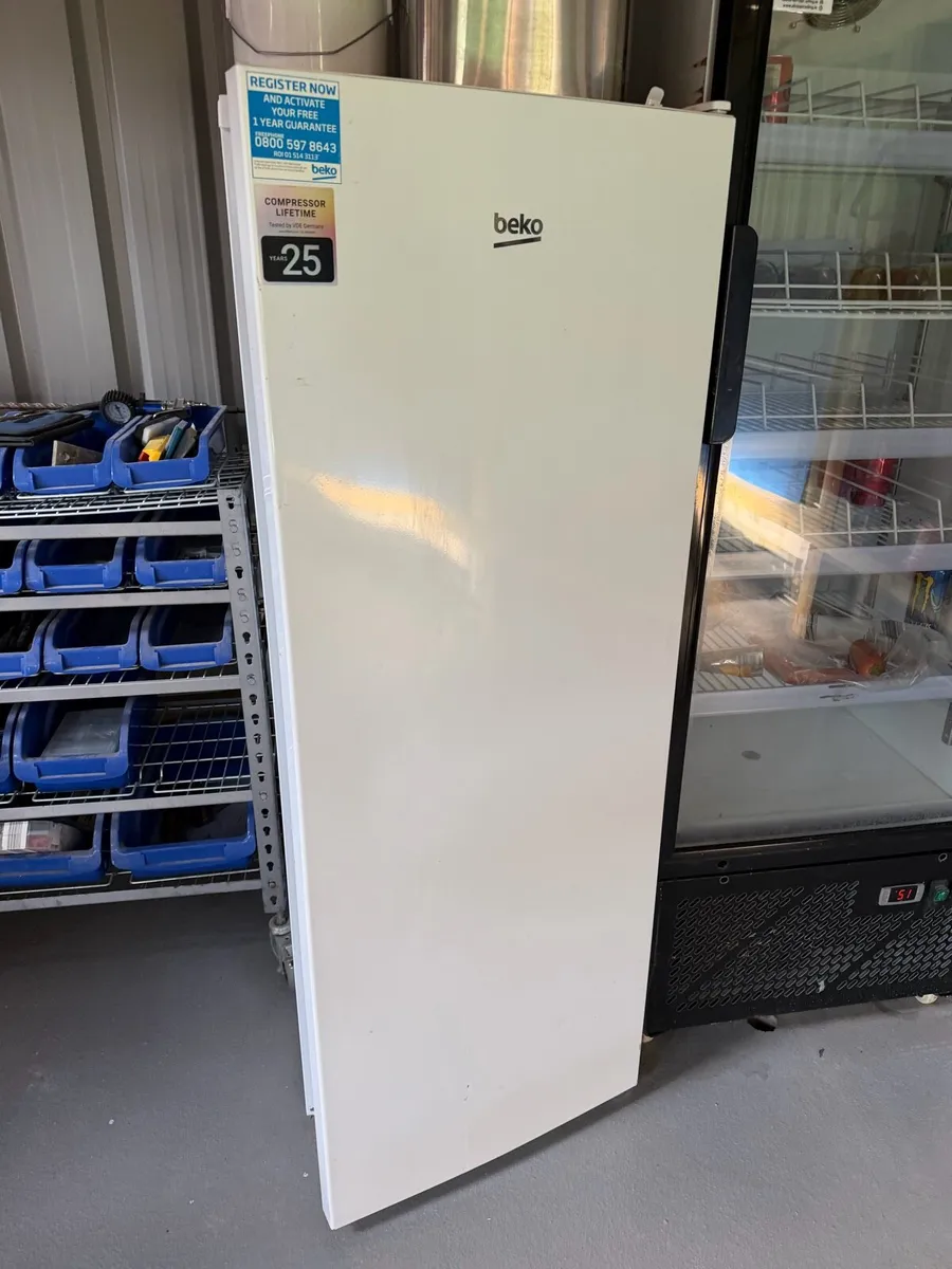 Beko 3/4 fridge - Image 1