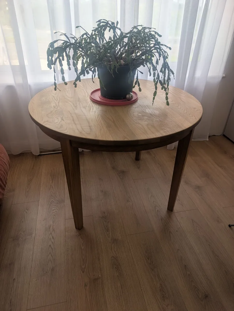 Solid Oak Round Table - Image 3