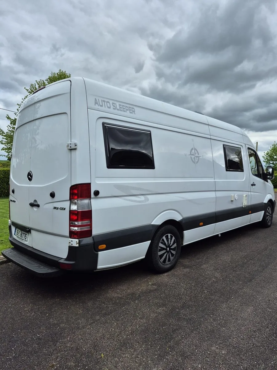 Mercedes Sprinter Camper 4 berth - Image 2