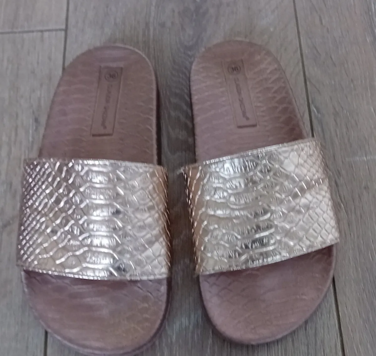 Ladies Sliders - Image 4