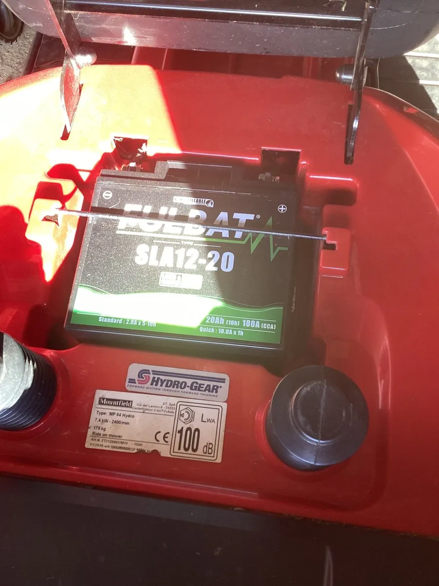 Mountfield ride on mower - Image 3