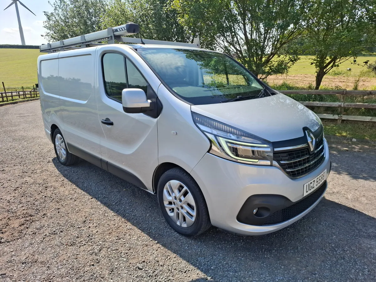 2021 Renault Trafic 2.0 sport - Image 1
