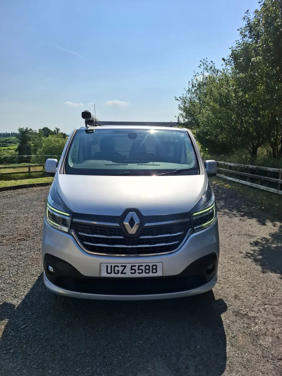 2021 Renault Trafic 2.0 sport - Image 2