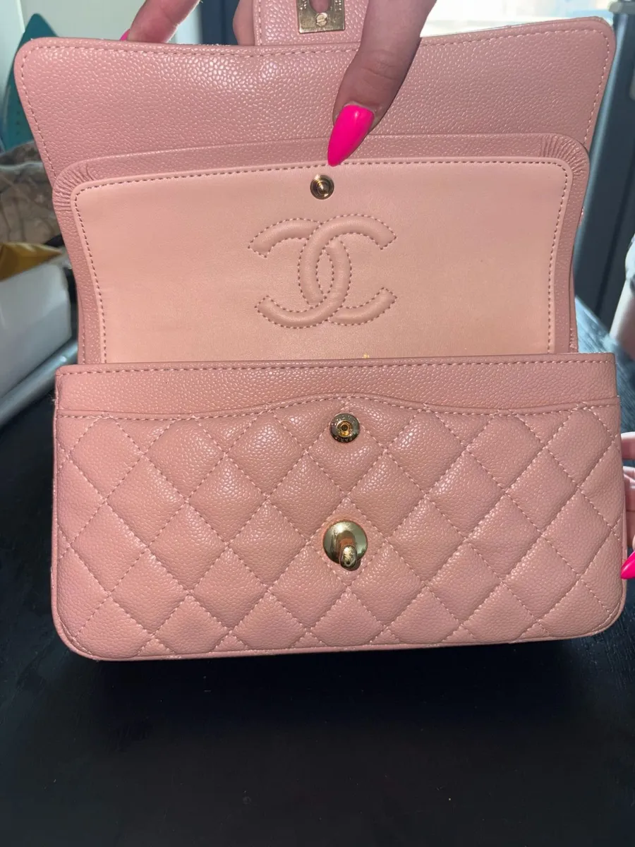 Chanel Pink Quilted Chain Shoulder Bag - Image 4