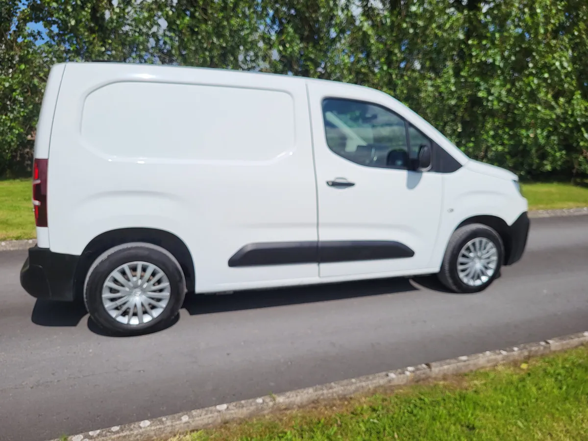Citroen Berlingo  3 seater . 1 owner - Image 2
