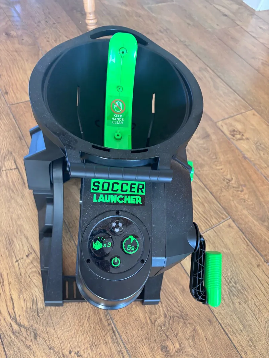 Soccer launcher - Image 1